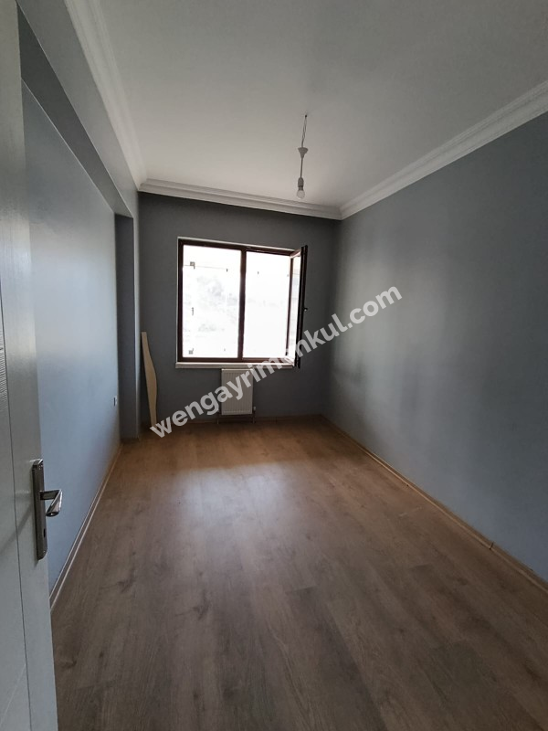 Güvenlikli Sitede Kiralık 4+1 Daire