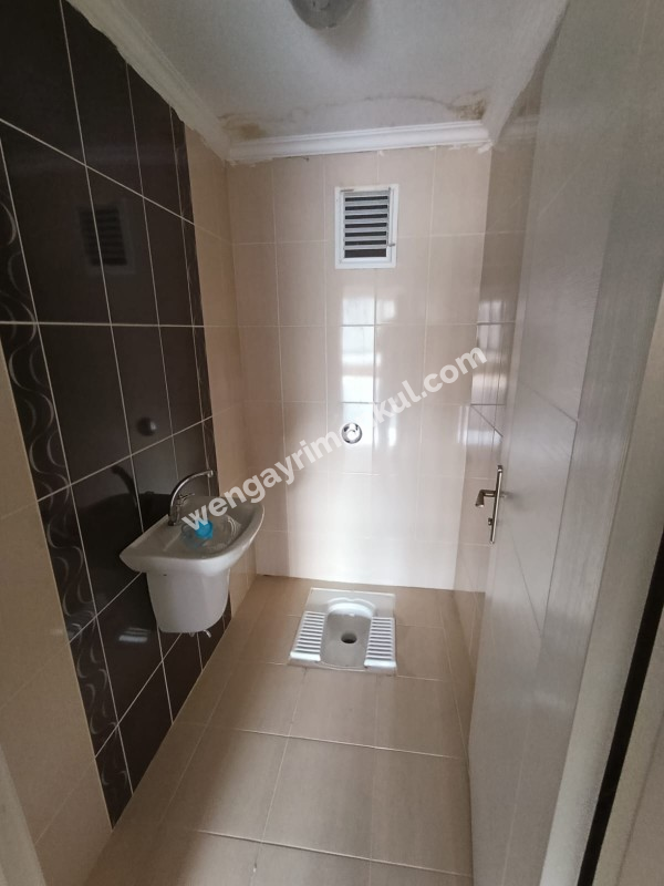 Güvenlikli Sitede Kiralık 4+1 Daire