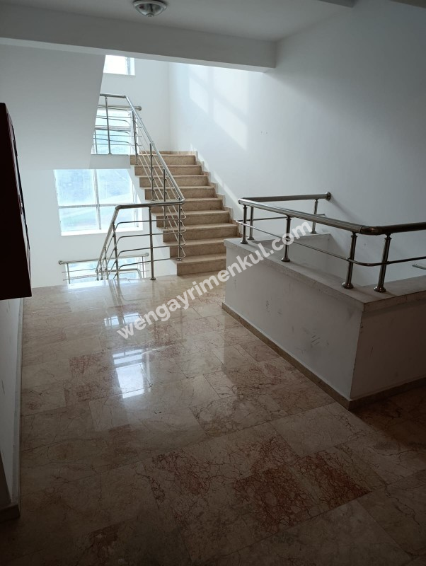 Güvenlikli Sitede Kiralık 4+1 Daire