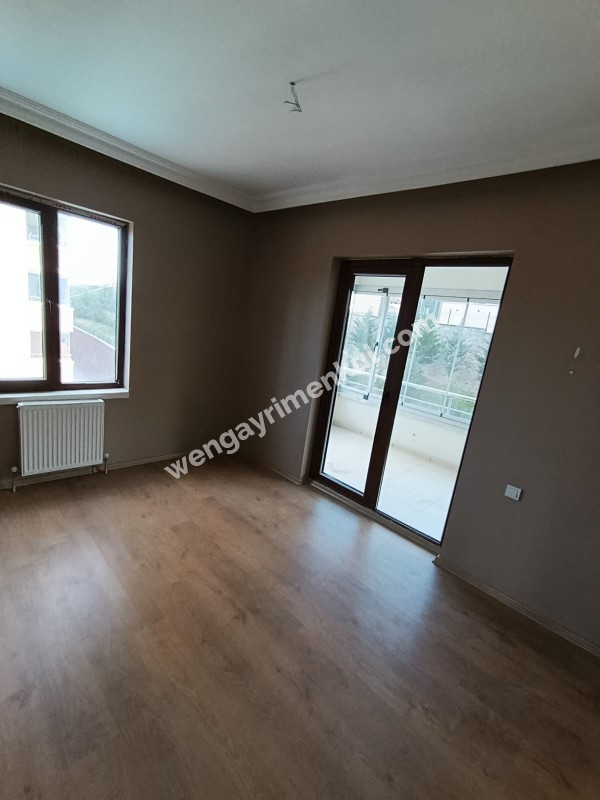 Güvenlikli Sitede Kiralık 4+1 Daire