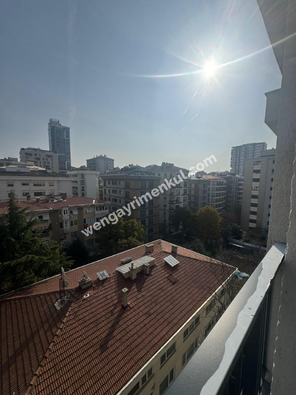 Erenköy Taş Mektep’te Satılık Lüks Dubleks Prestijli Lokasyon • Modern Mimari • Konforlu Yaşam