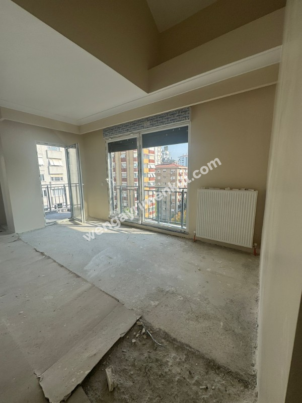 Erenköy Taş Mektep’te Satılık Lüks Dubleks Prestijli Lokasyon • Modern Mimari • Konforlu Yaşam