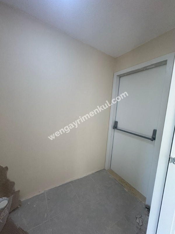 Erenköy Taş Mektep’te Satılık Lüks Dubleks Prestijli Lokasyon • Modern Mimari • Konforlu Yaşam