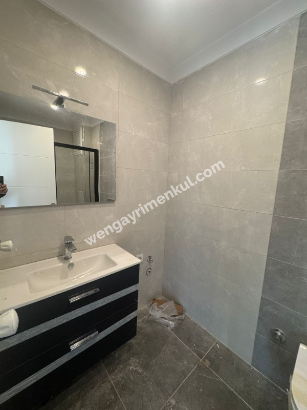 Erenköy Taş Mektep’te Satılık Lüks Dubleks Prestijli Lokasyon • Modern Mimari • Konforlu Yaşam