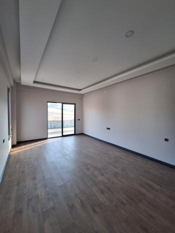 GÜVENAY - ÇORUM BUHARA SİLMKENT MEVKİİ SATILIK 5+1 LÜKS VİLLA