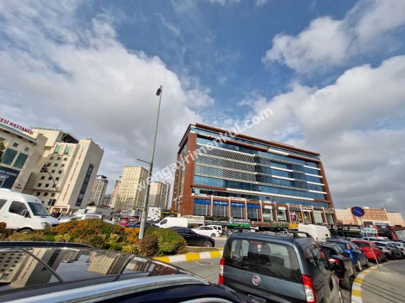  İşinizin Prestiji Adresinizle Başlar! Beylikdüzü Beykent’te Keleş Plaza’da Satılık Ofis!