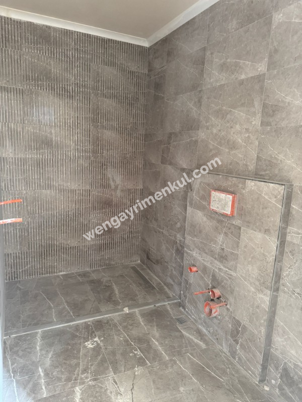 Erenköy Yakutlar sokak'da’Satılık Lüks Dubleks Prestijli Lokasyon • Modern Mimari • Konforlu Yaşam