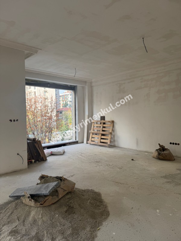 Erenköy Yakutlar sokak'da’Satılık Lüks Dubleks Prestijli Lokasyon • Modern Mimari • Konforlu Yaşam