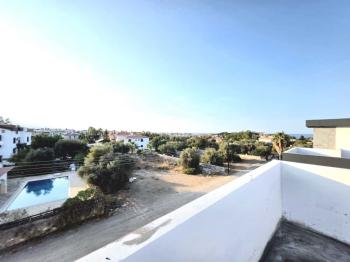 KKTC Çatalköy'de Denize Yakın Ödeme Planlı Satılık 3+1 Özel Havuzlu Lüks Villa