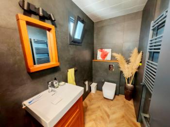 Didim'de Satılık Kapalı Otoparklı Müstakil Villa - 620m2 Arsa