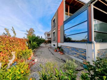 Didim'de Satılık Kapalı Otoparklı Müstakil Villa - 620m2 Arsa