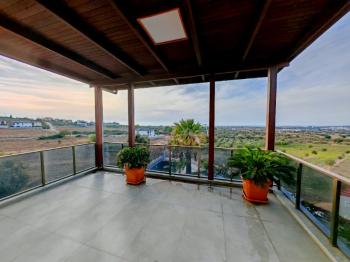 Didim'de Satılık Kapalı Otoparklı Müstakil Villa - 620m2 Arsa