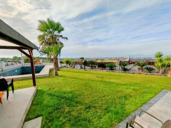 Didim'de Satılık Kapalı Otoparklı Müstakil Villa - 620m2 Arsa