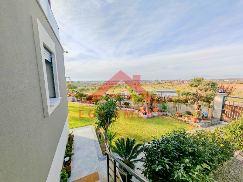 Didim'de Satılık Kapalı Otoparklı Müstakil Villa - 620m2 Arsa