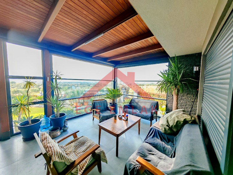 Didim'de Satılık Kapalı Otoparklı Müstakil Villa - 620m2 Arsa