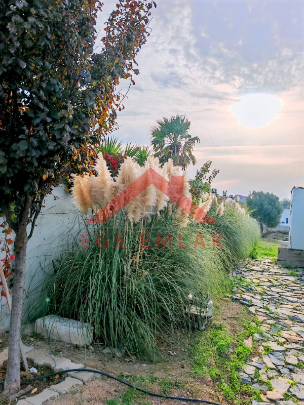 Didim'de Satılık Kapalı Otoparklı Müstakil Villa - 620m2 Arsa