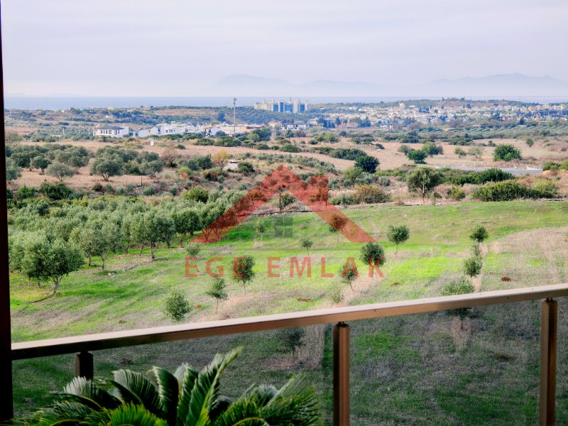 Didim'de Satılık Kapalı Otoparklı Müstakil Villa - 620m2 Arsa