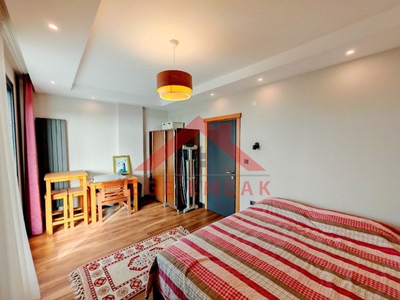 Didim'de Satılık Kapalı Otoparklı Müstakil Villa - 620m2 Arsa