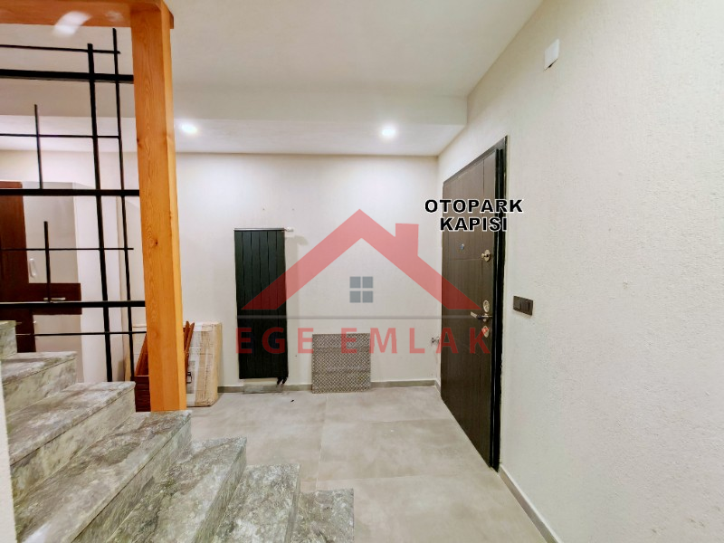 Didim'de Satılık Kapalı Otoparklı Müstakil Villa - 620m2 Arsa