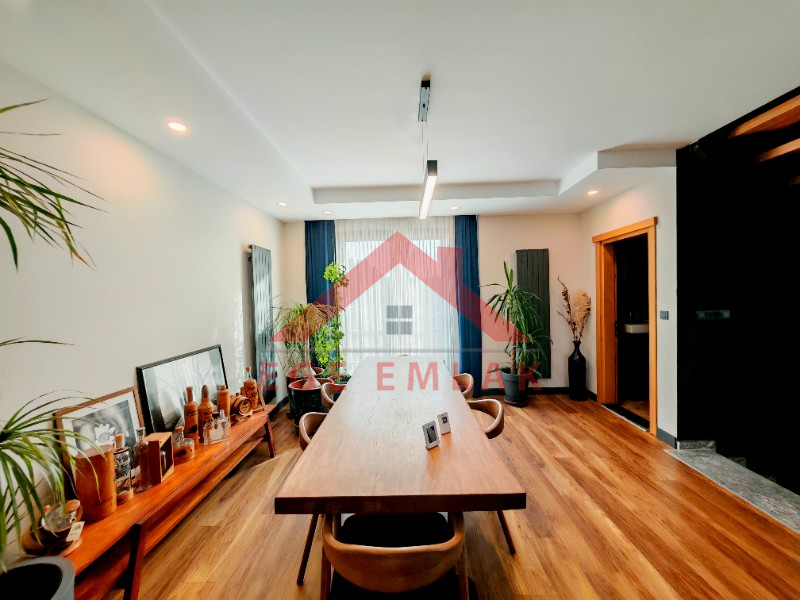 Didim'de Satılık Kapalı Otoparklı Müstakil Villa - 620m2 Arsa