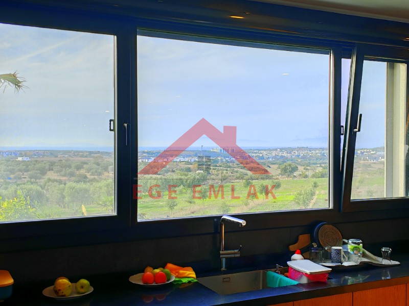 Didim'de Satılık Kapalı Otoparklı Müstakil Villa - 620m2 Arsa