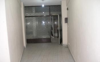 Kastelli iş merkezinde 42 M2 depo&dukkan