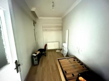 Kağıthane Çeliktepe'de 3+1 Balkonlu Boş Satılık Daire