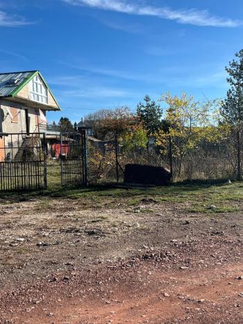 RUMŞAH YAYLASINDA SATILIK EV VE ARSA