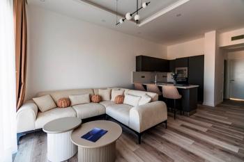 KKTC Girne Karşıyaka'da Site İçerisinde Anahtar Teslim Ödeme Planlı Satılık 1+1 Bahçeli Daire