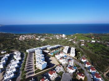 KKTC Girne Karşıyaka'da Site İçerisinde Anahtar Teslim Ödeme Planlı Satılık 1+1 Bahçeli Daire