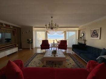 EMLAK HABERCİSİ' NDEN MUDANYA ÖMERBEY 'DE SİTEİÇİ DENİZ MANZARALI İÇİ ÖZEL YAPIM  3 KATLI VİLLA