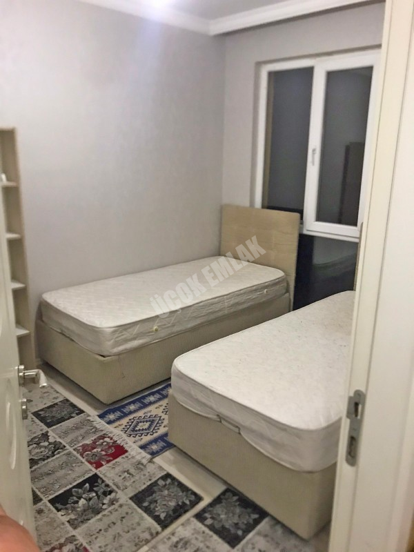 AFYON ÜÇOK EMLAKTAN ERENLER MAH SATILIK 2+0 EŞYALI ARAKAT DAİRE