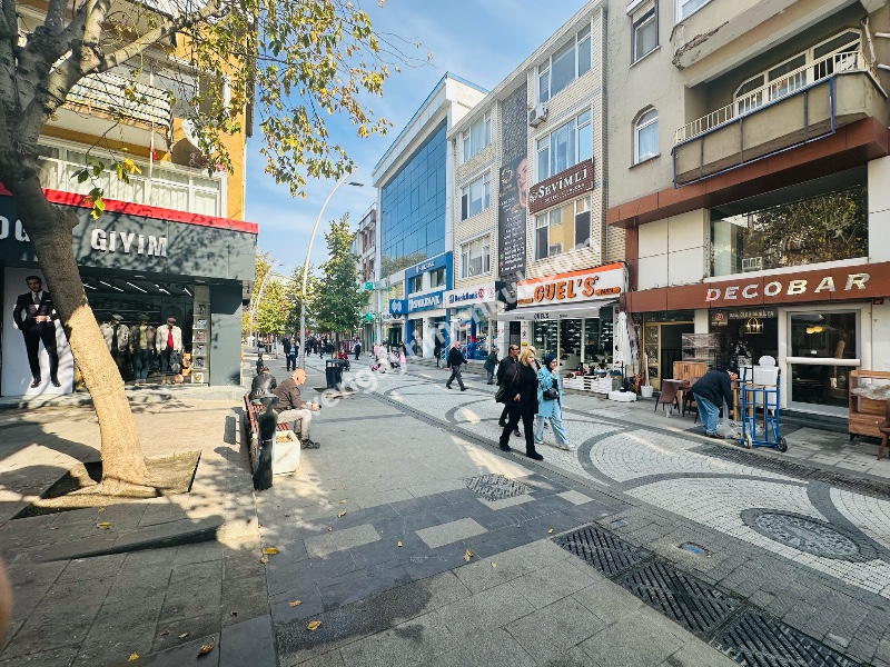 Büyükçekmece Dizdariye’de Çarşı'da Köşe Dükkan – Yatırımlık Fırsat!