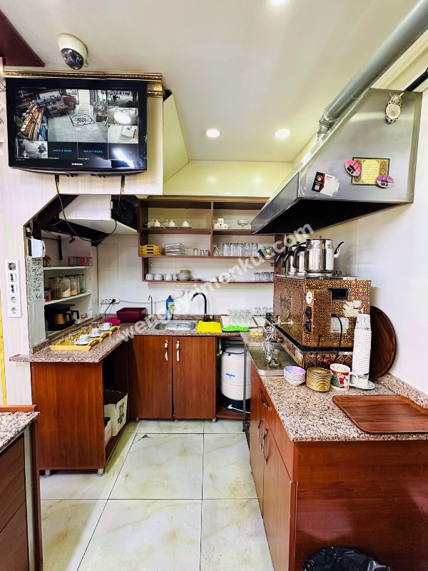 Büyükçekmece Dizdariye’de Çarşı'da Köşe Dükkan – Yatırımlık Fırsat!