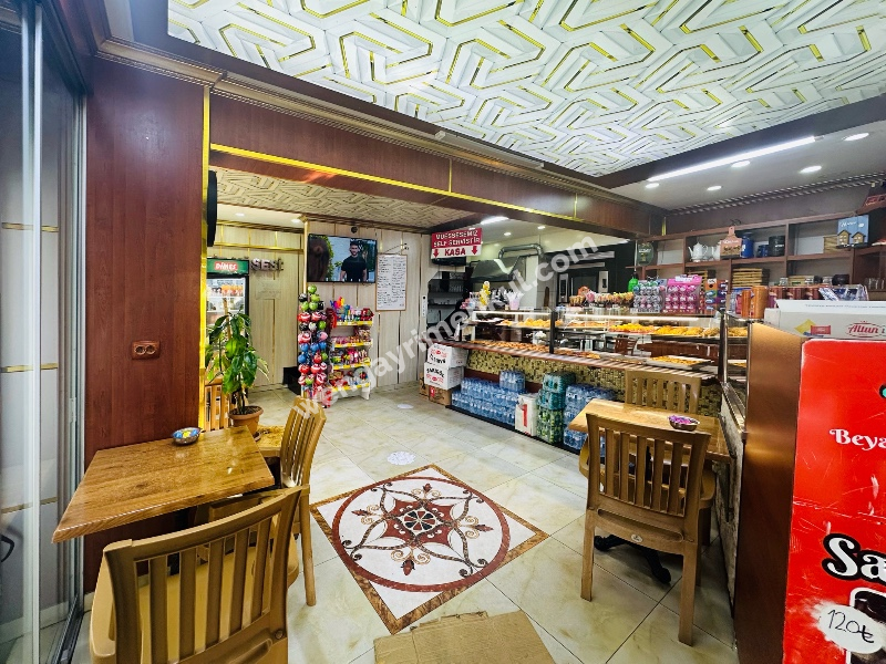 Büyükçekmece Dizdariye’de Çarşı'da Köşe Dükkan – Yatırımlık Fırsat!