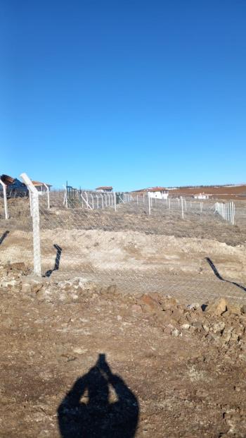 GÜVENAY - ÇORUM MERKEZ SOĞUKSU MEVKİ VİLLA İMARLI ARSA 