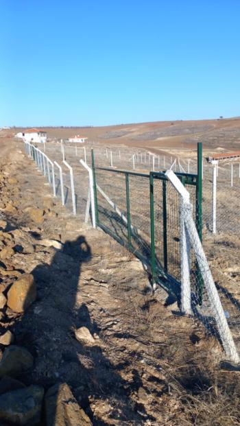 GÜVENAY - ÇORUM MERKEZ SOĞUKSU MEVKİ VİLLA İMARLI ARSA 