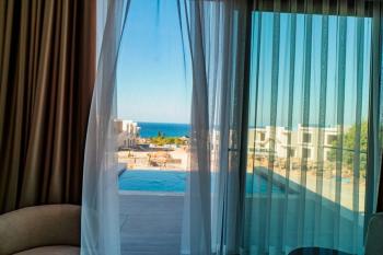 KKTC Girne Karşıyaka'da Site İçerisinde Anahtar Teslim Ödeme Planlı Satılık 1+1 Özel Teraslı Penthouse