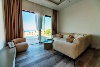 KKTC Girne Karşıyaka'da Site İçerisinde Anahtar Teslim Ödeme Planlı Satılık 1+1 Özel Teraslı Penthouse