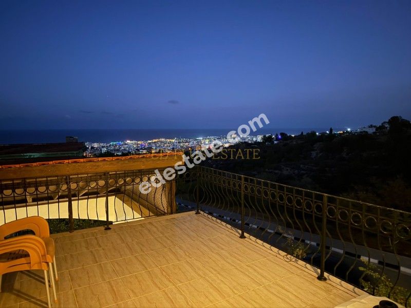 Girne Zeytinlik'de Full Eşyalı 3+1 Kiralık Villa