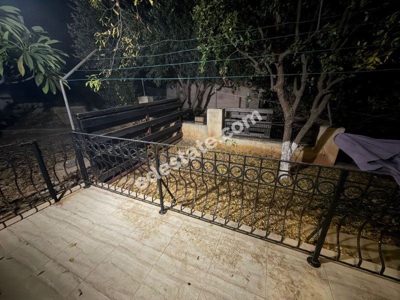 Girne Zeytinlik'de Full Eşyalı 3+1 Kiralık Villa