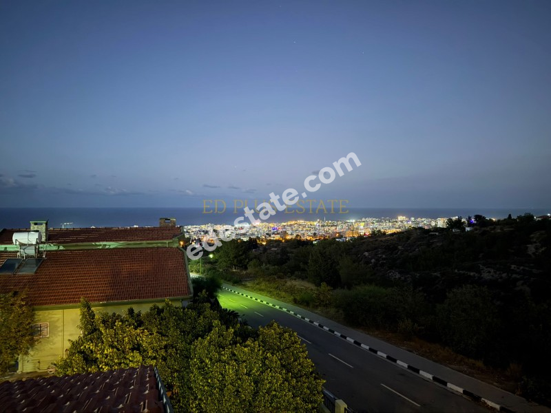 Girne Zeytinlik'de Full Eşyalı 3+1 Kiralık Villa