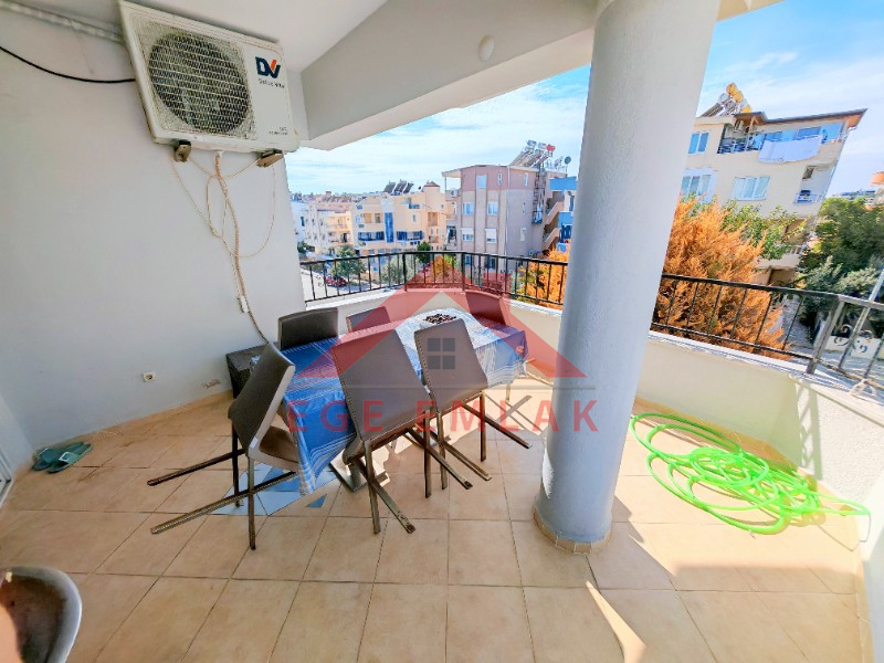 Didimde Satılık Çok Büyük 4+1