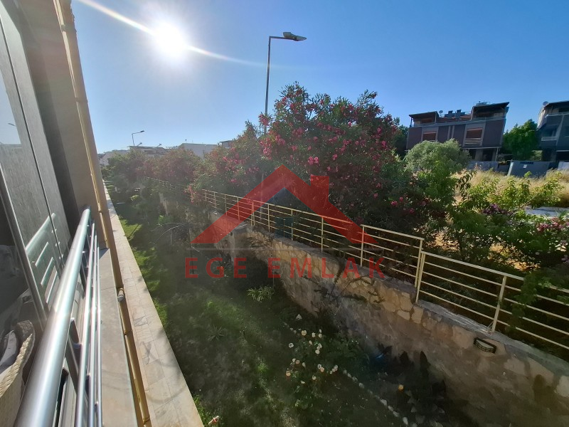 Didim Efeler Mahallesinde 2+1 Geniş Daire