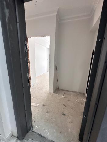 GÜVENAY - ÇORUM ULUKAVAK GÜL EKMEK FIRININ ALTI SATILIK SON KAT 3+1 DAİRE 