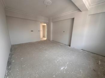 GÜVENAY - ÇORUM ULUKAVAK GÜL EKMEK FIRININ ALTI SATILIK SON KAT 3+1 DAİRE 