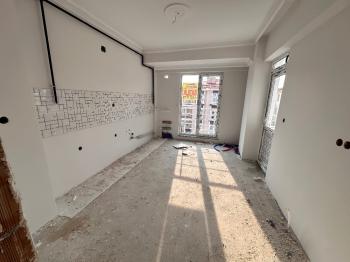 GÜVENAY - ÇORUM ULUKAVAK GÜL EKMEK FIRININ ALTI SATILIK SON KAT 3+1 DAİRE 