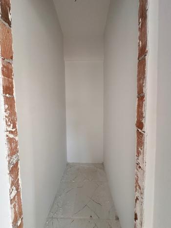 GÜVENAY - ÇORUM ULUKAVAK GÜL EKMEK FIRININ ALTI SATILIK SON KAT 3+1 DAİRE 