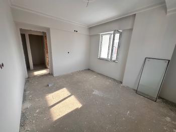 GÜVENAY - ÇORUM ULUKAVAK GÜL EKMEK FIRININ ALTI SATILIK SON KAT 3+1 DAİRE 