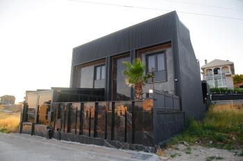 GÜVENAY - ÇORUM ÜÇTUTLAR MAH. BİNEVLER MEVKİİ SATILIK LÜKS VİLLA